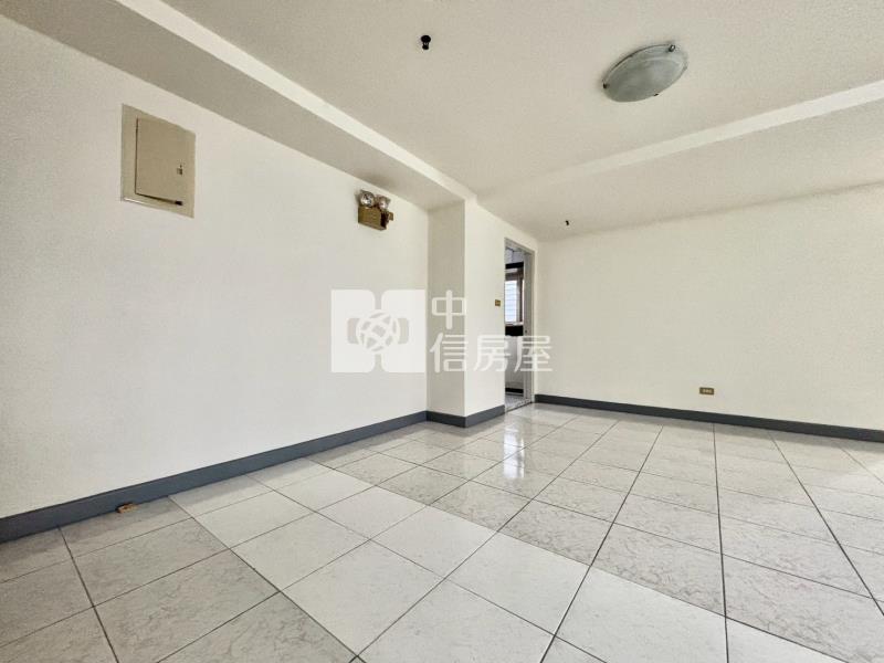 光華國宅中區採光美三房房屋室內格局與周邊環境