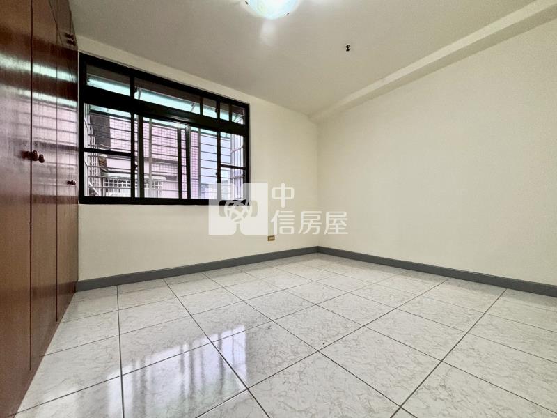 光華國宅中區採光美三房房屋室內格局與周邊環境