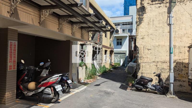 竹圍漁港透天-買地送屋房屋室內格局與周邊環境