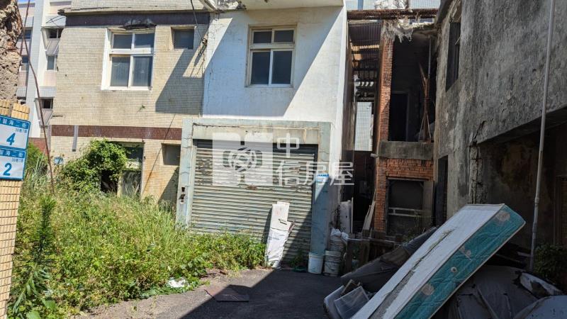 竹圍漁港透天-買地送屋房屋室內格局與周邊環境