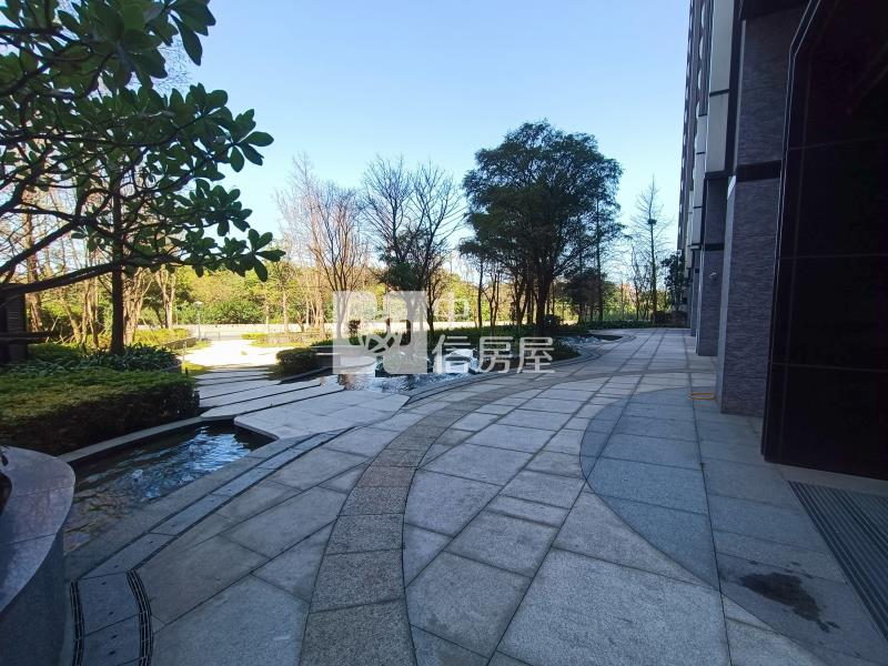 【奔馳】新森活-水岸景觀-三房雙車房屋室內格局與周邊環境