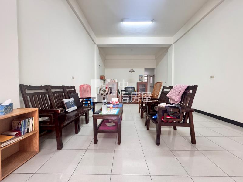 集集市區63大地坪震後店住房屋室內格局與周邊環境