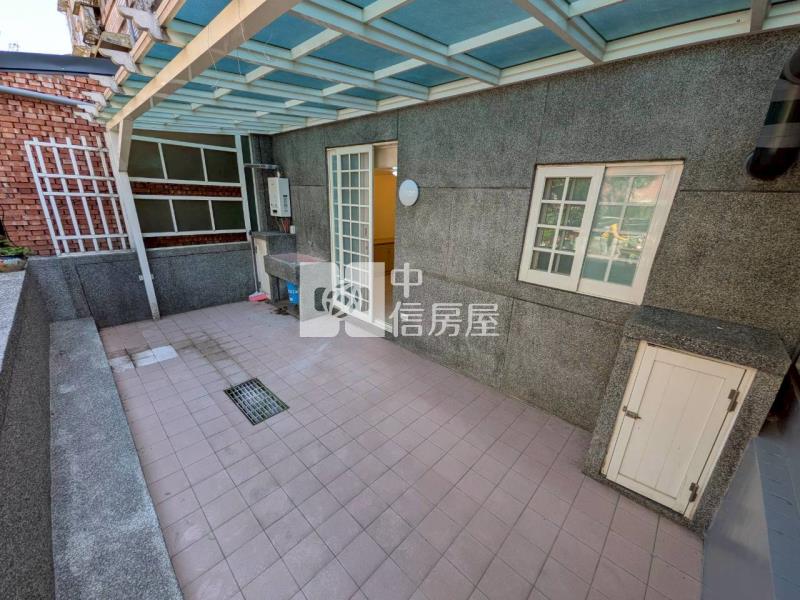 陽光山林雙併透天房屋室內格局與周邊環境