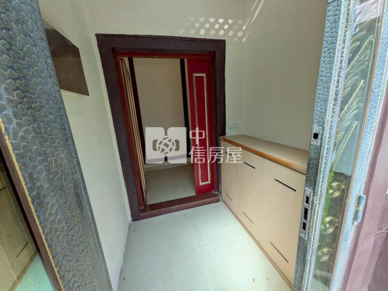 陽光山林雙併透天房屋室內格局與周邊環境