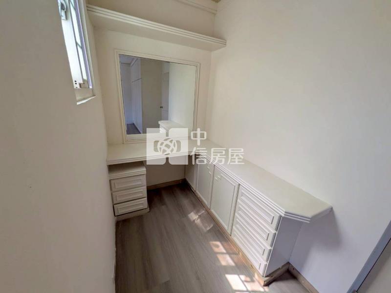 陽光山林雙併透天房屋室內格局與周邊環境