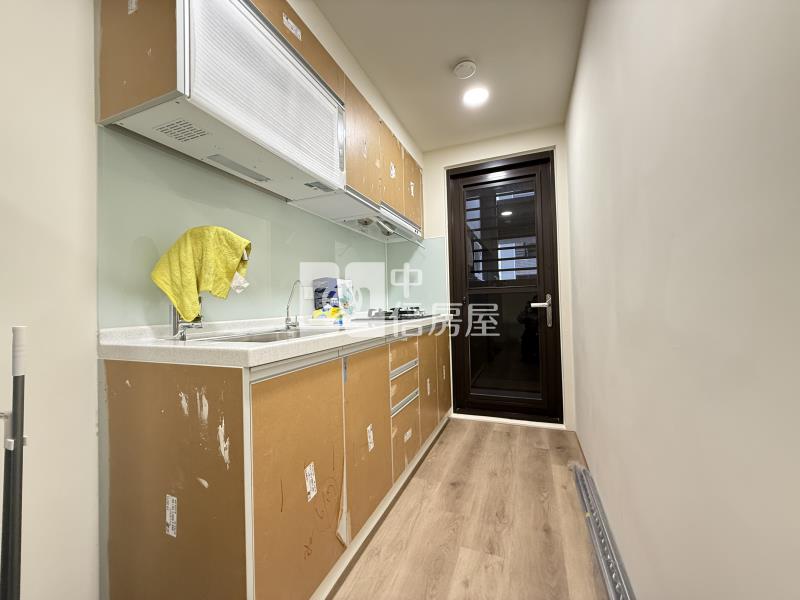 大園華登新城峰全新三房車房屋室內格局與周邊環境