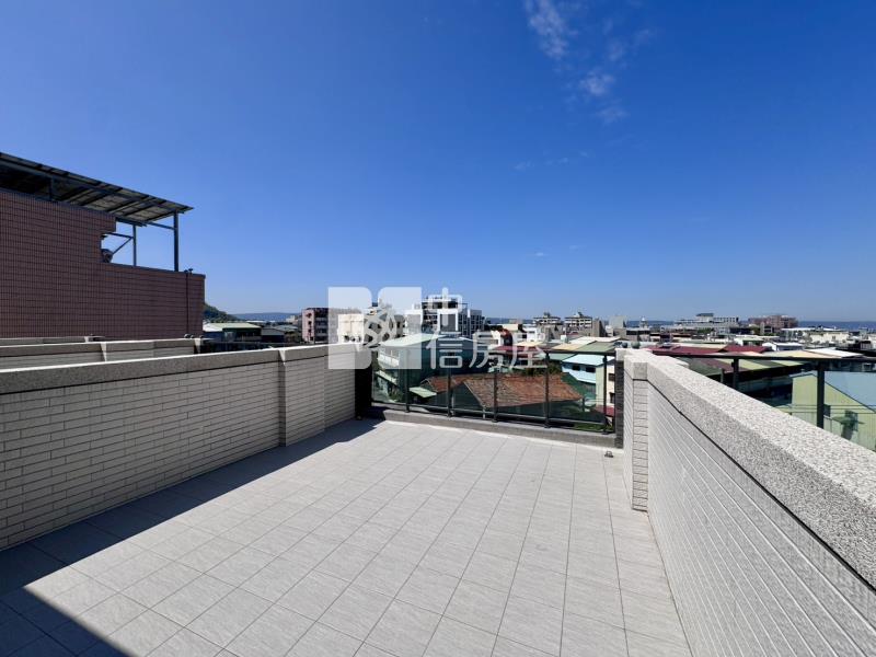 草屯南開學區全新電梯別墅房屋室內格局與周邊環境