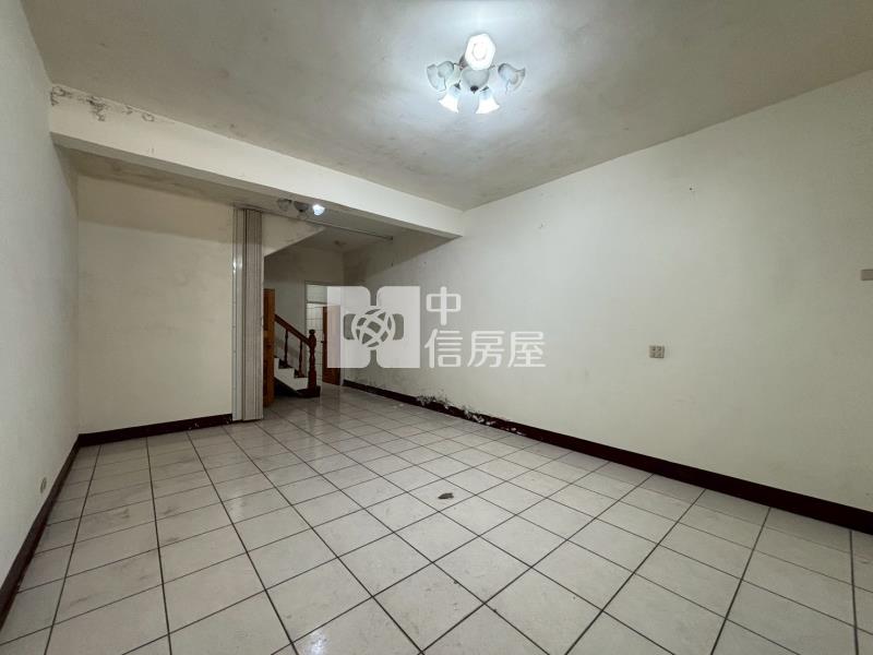 平鎮國高中六房透天房屋室內格局與周邊環境