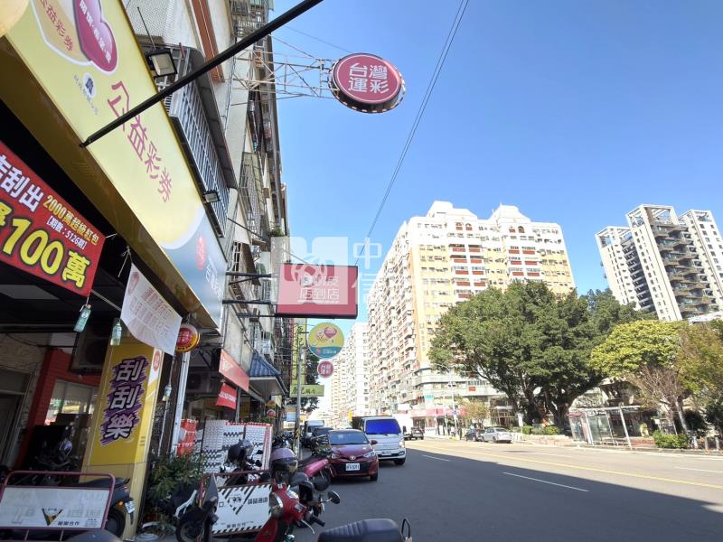 中科永福路大面寬店面房屋室內格局與周邊環境