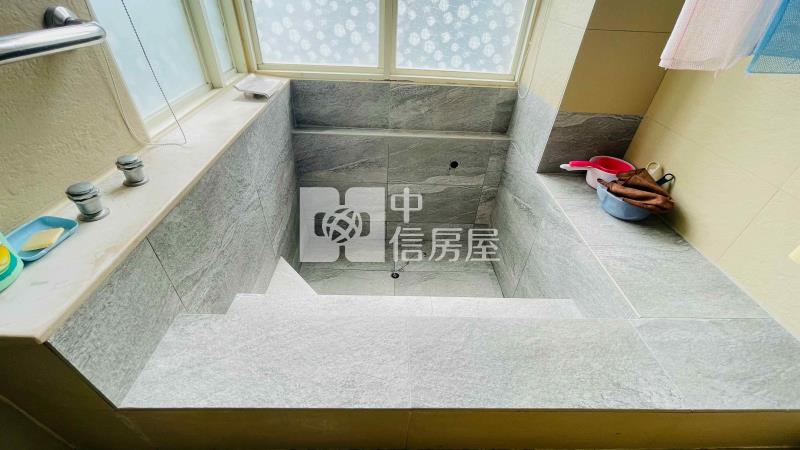 市中心面海高樓挑高熱湯屋房屋室內格局與周邊環境