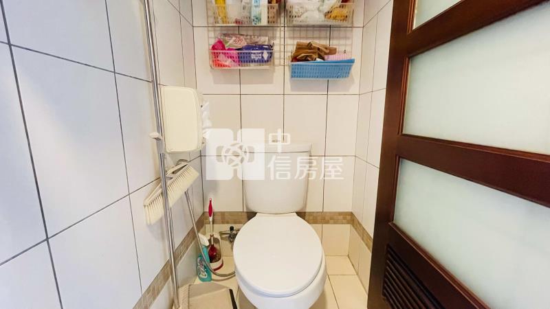 市中心面海高樓挑高熱湯屋房屋室內格局與周邊環境