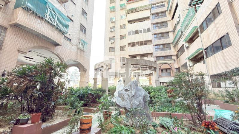 經國商圈平車3+1房  ★影音空拍在中信嘉義玉山店房屋室內格局與周邊環境