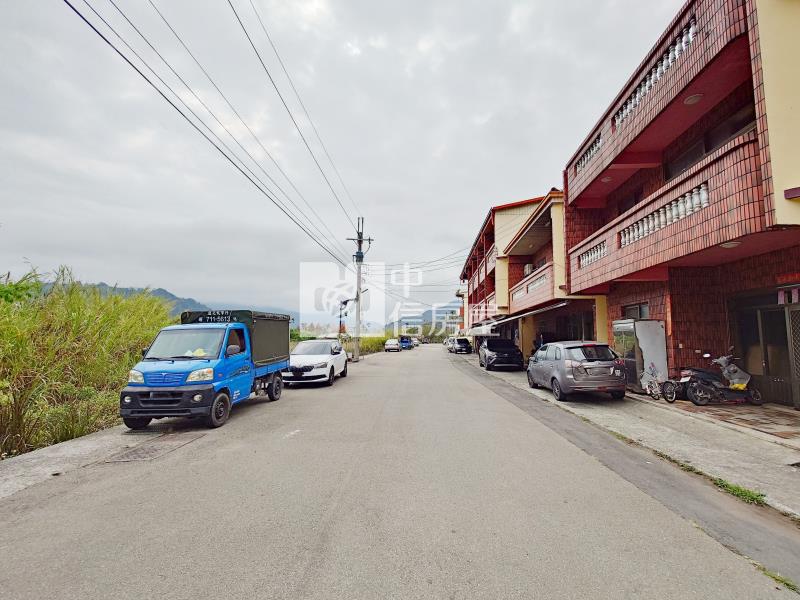 和平農會旁10米路建地房屋室內格局與周邊環境