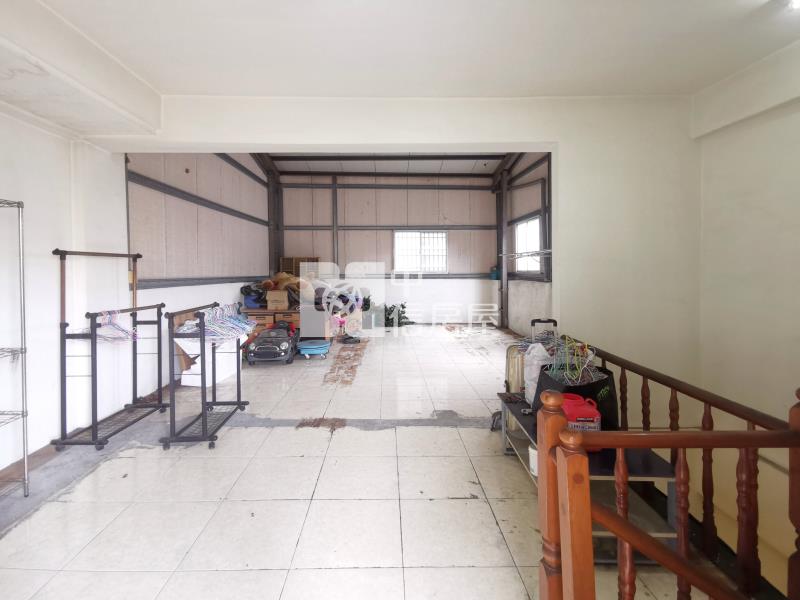 正昌平路熱鬧透店房屋室內格局與周邊環境