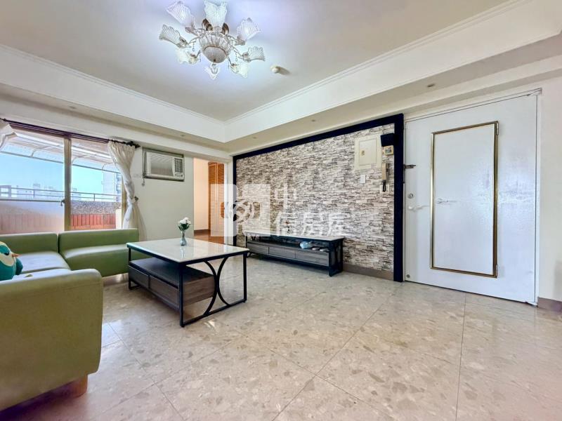 崇蘭景觀3+1房華廈房屋室內格局與周邊環境