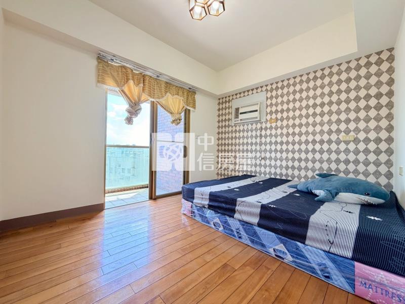 崇蘭景觀3+1房華廈房屋室內格局與周邊環境