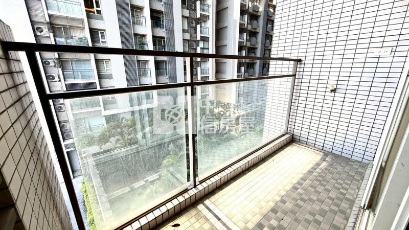 【神馬】中壢SOGO海華國際之星邊間雙面採光3改2房車房屋室內格局與周邊環境