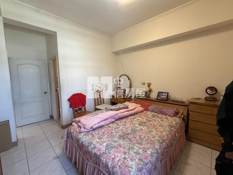 楠梓室內挑高大三房房屋室內格局與周邊環境