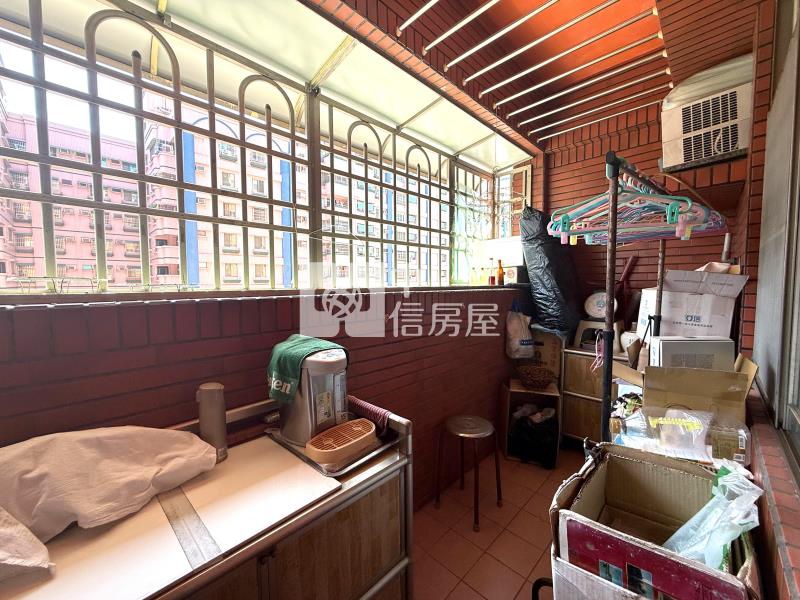 楠梓室內挑高大三房房屋室內格局與周邊環境