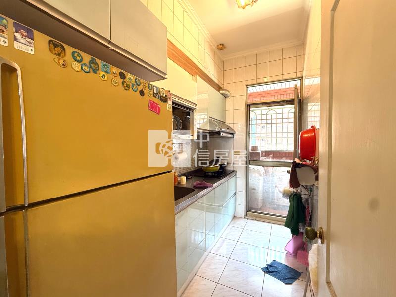 楠梓室內挑高大三房房屋室內格局與周邊環境