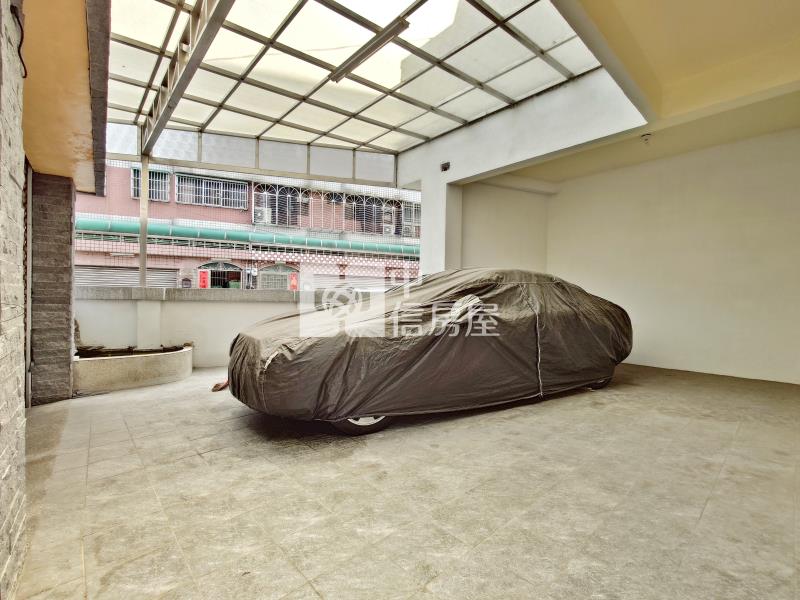 太平新光國中大地坪角墅房屋室內格局與周邊環境