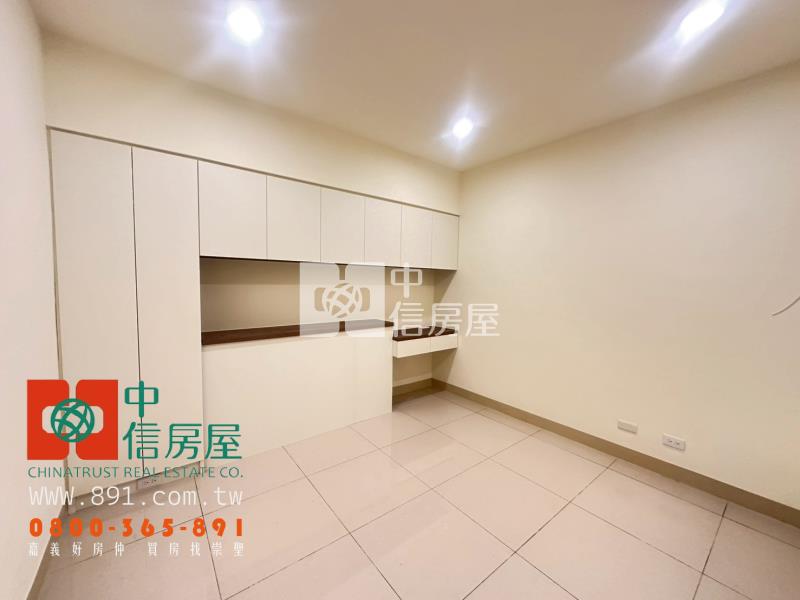 市中心商辦2房有平車房屋室內格局與周邊環境