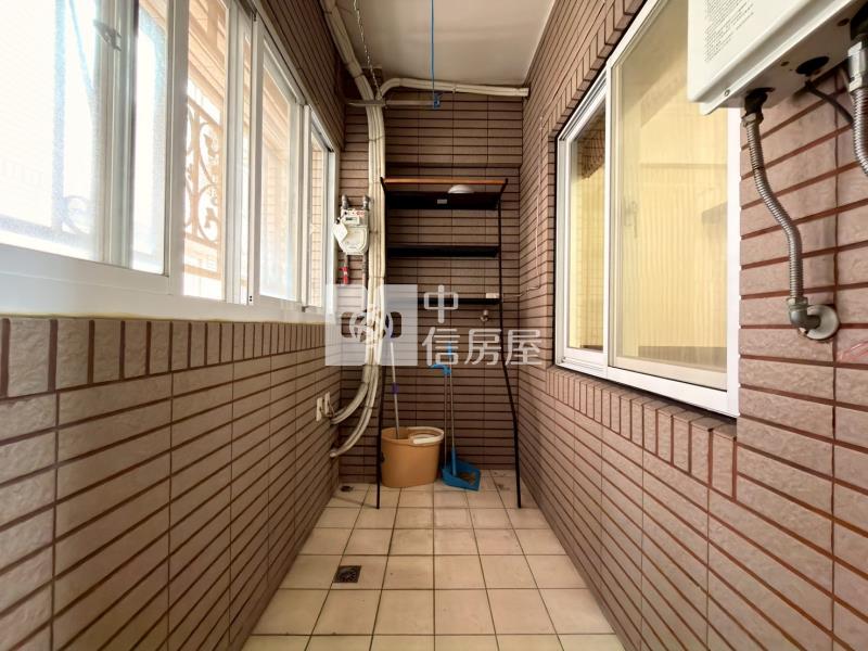 法國賞次頂樓3房+機車位房屋室內格局與周邊環境