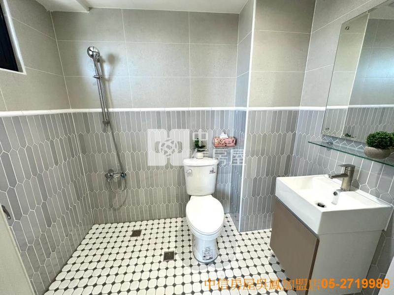 興嘉公園漂亮四房+平車房屋室內格局與周邊環境