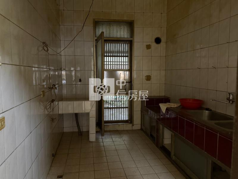 青果市場志廣路大地坪透店房屋室內格局與周邊環境