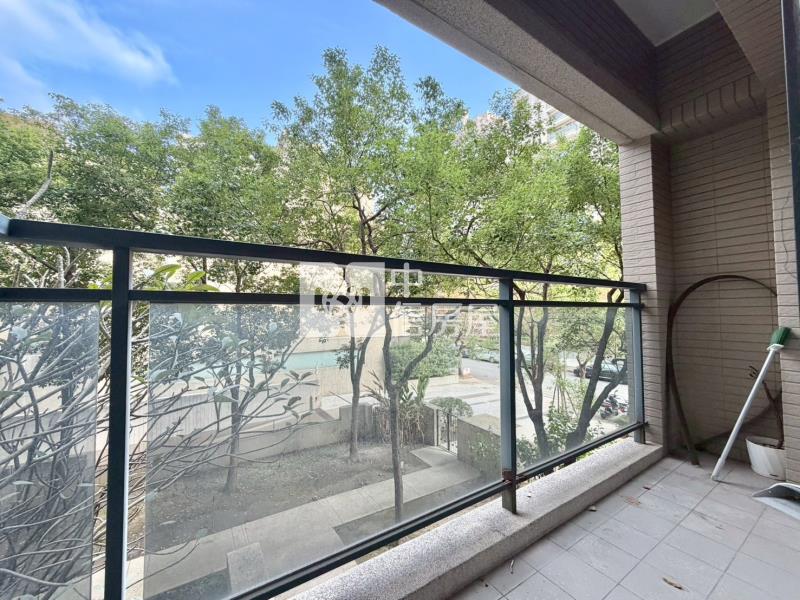 三月花見大兩房車位樹梢戶房屋室內格局與周邊環境