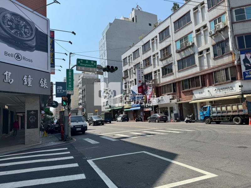 市中心商業建地房屋室內格局與周邊環境