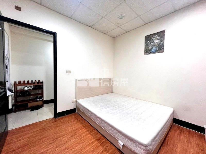 大遠百收租5套房房屋室內格局與周邊環境