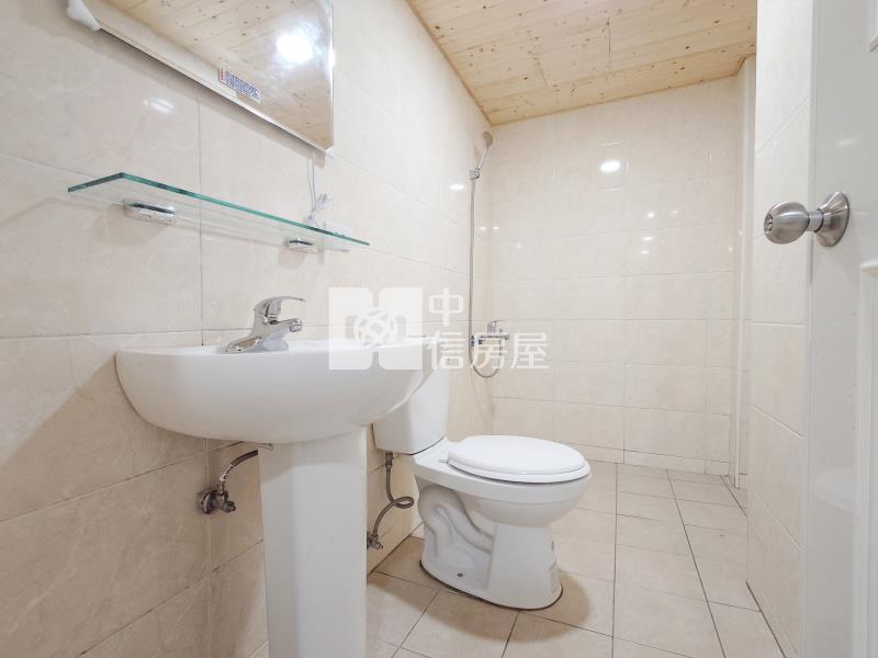 中國醫大衛營兩房房屋室內格局與周邊環境