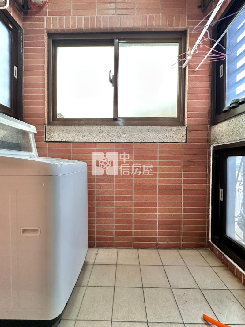 楊梅麗盛真鑽三房車房屋室內格局與周邊環境