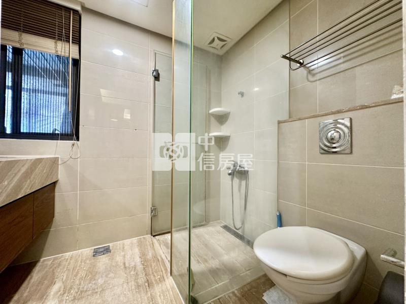 林鼎跨界3房平面車位房屋室內格局與周邊環境