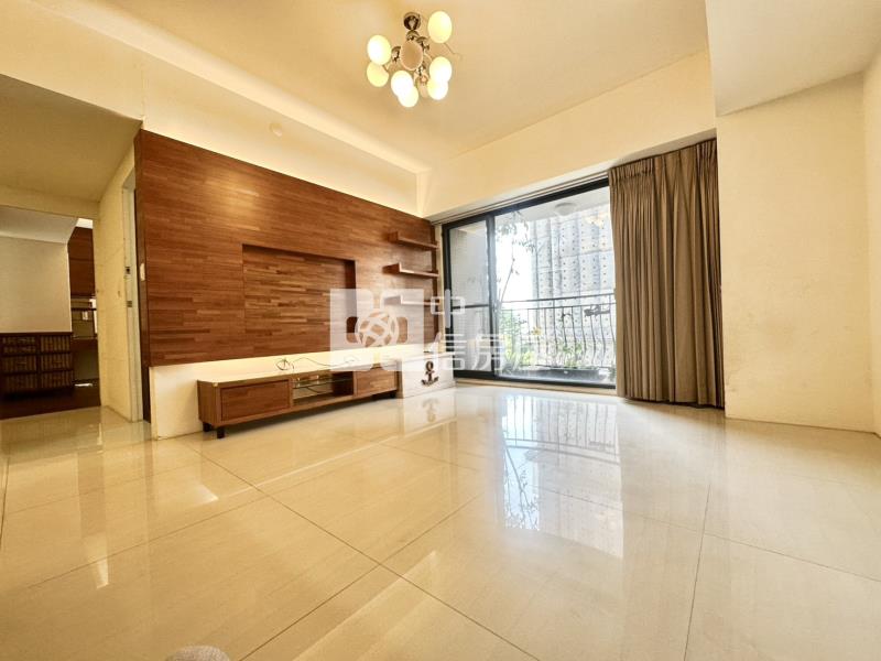 林鼎跨界3房平面車位房屋室內格局與周邊環境