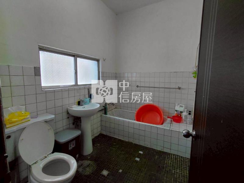 平鎮工業區多房透天厝房屋室內格局與周邊環境