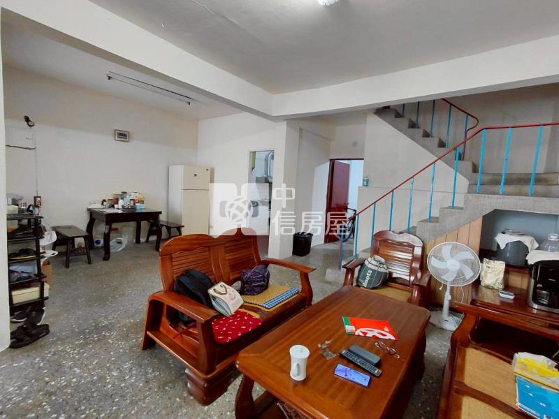 平鎮工業區多房透天厝房屋室內格局與周邊環境