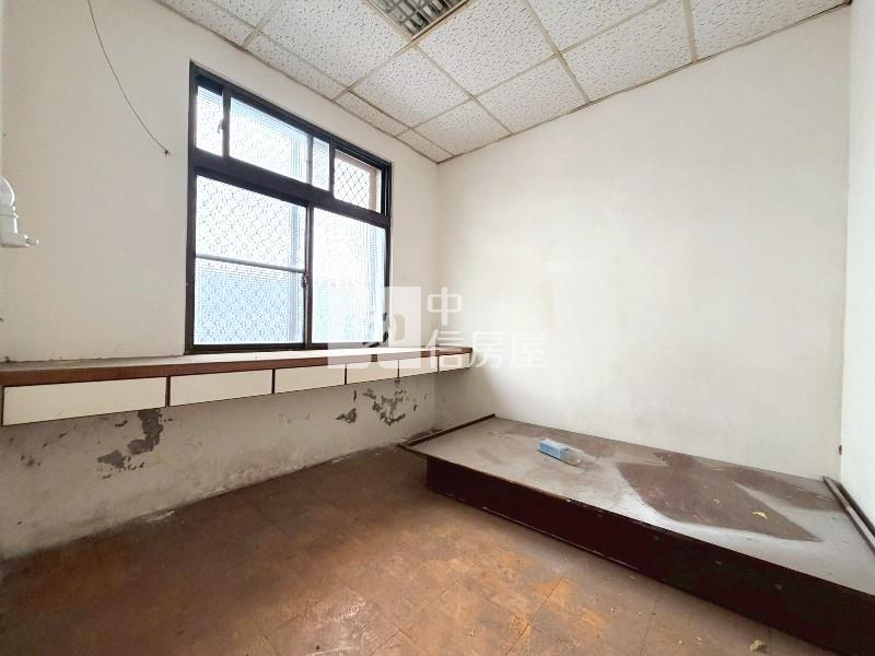 靜巷透天房屋室內格局與周邊環境