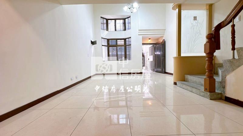 嘉義市劉厝活巷孝親車庫別墅房屋室內格局與周邊環境