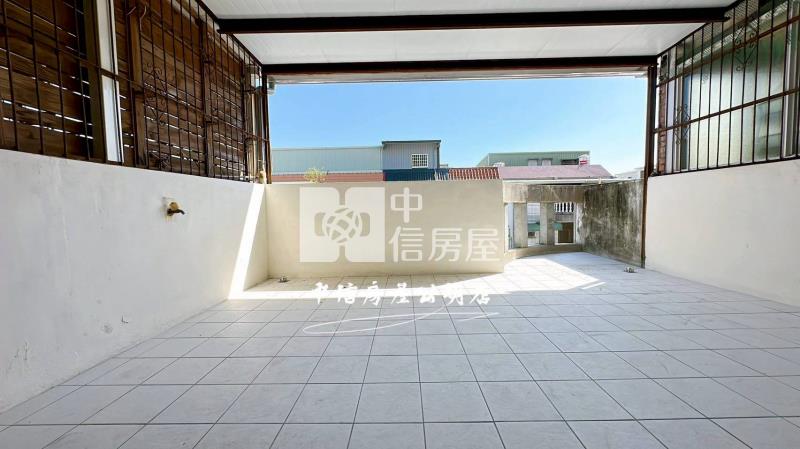 嘉義市劉厝活巷孝親車庫別墅房屋室內格局與周邊環境