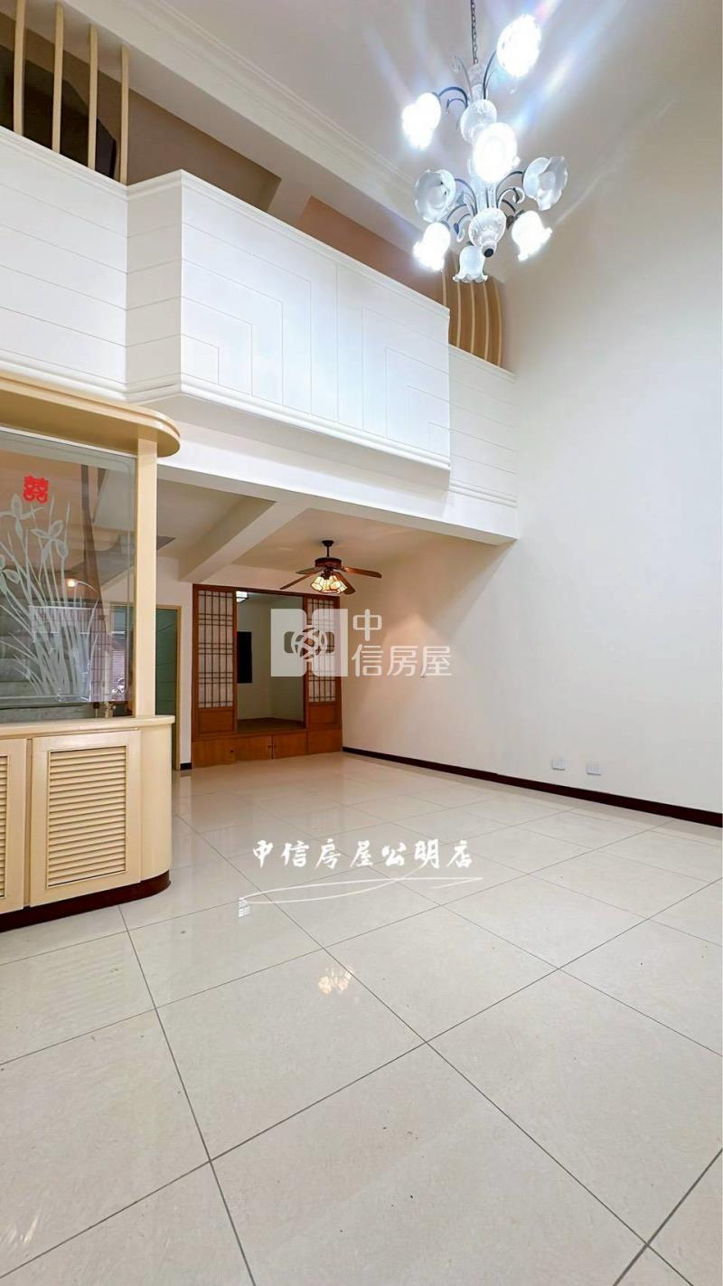 嘉義市劉厝活巷孝親車庫別墅房屋室內格局與周邊環境