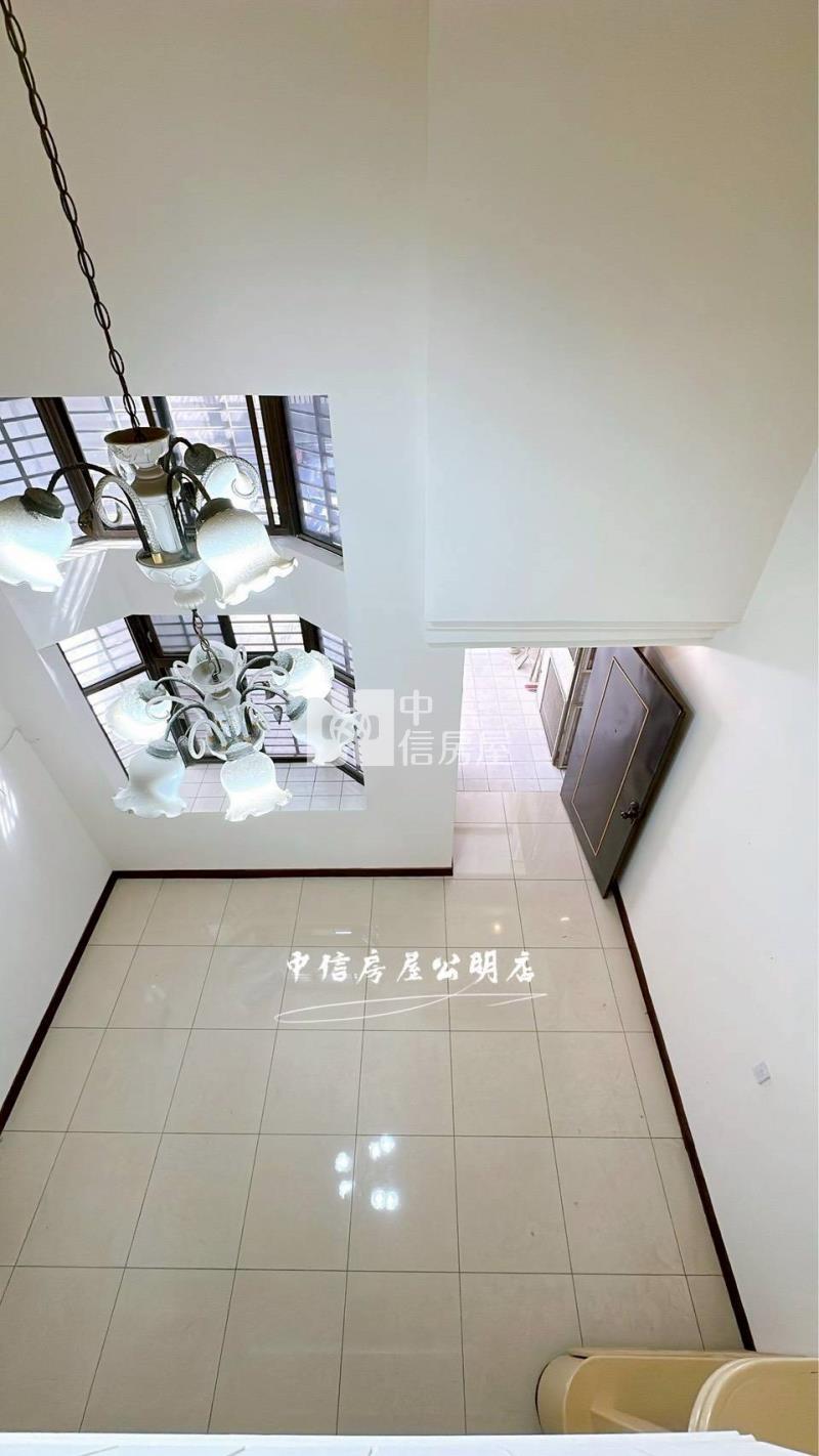 嘉義市劉厝活巷孝親車庫別墅房屋室內格局與周邊環境