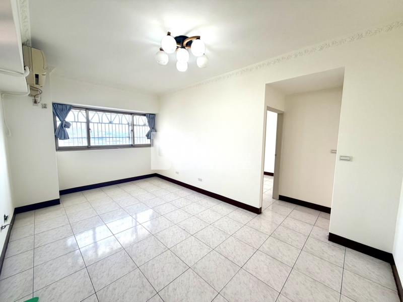 平鎮東安國中低總價電梯三房房屋室內格局與周邊環境