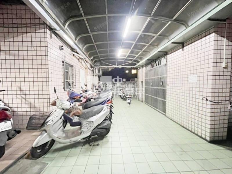 中壢車站、健行科大電梯4套房房屋室內格局與周邊環境