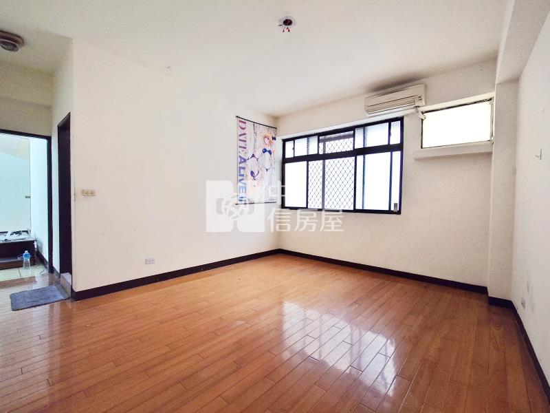 北平商圈雙戶打通寬敞美寓房屋室內格局與周邊環境