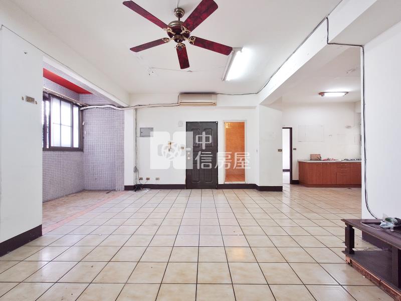 北平商圈雙戶打通寬敞美寓房屋室內格局與周邊環境