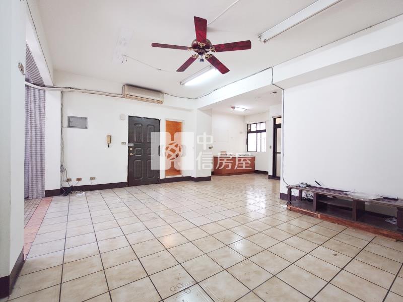 北平商圈雙戶打通寬敞美寓房屋室內格局與周邊環境