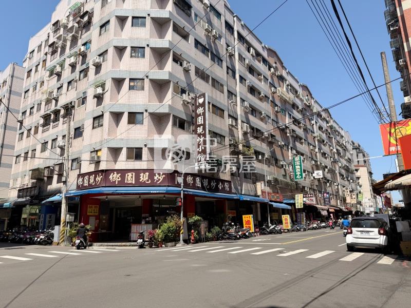 正興安路熱鬧吃市純壹樓店面房屋室內格局與周邊環境