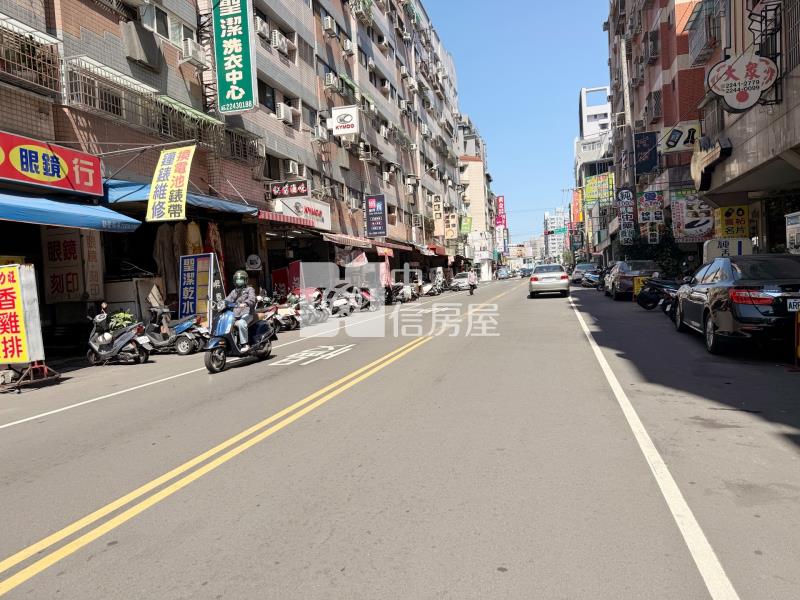 正興安路熱鬧吃市純壹樓店面房屋室內格局與周邊環境